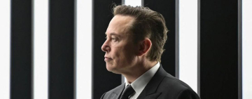 Илон Маск "серьезно подумывает" о создании собственной социальной сети.